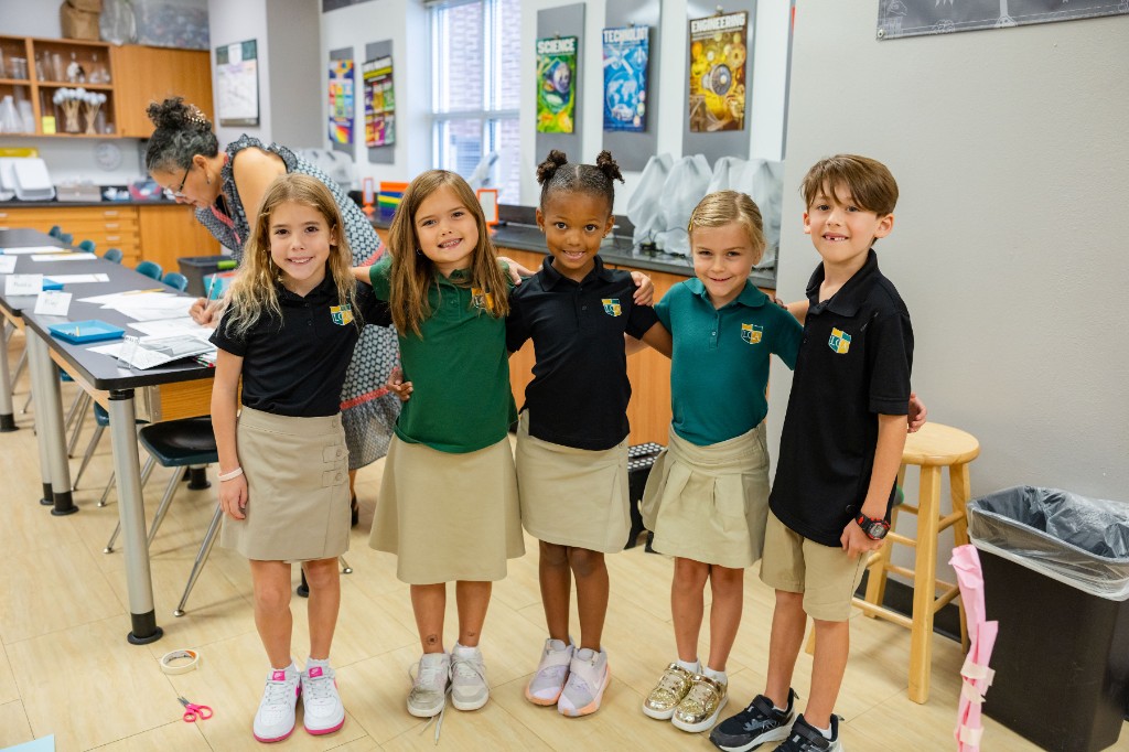 Elementary students in STEM class at LCA Lower School